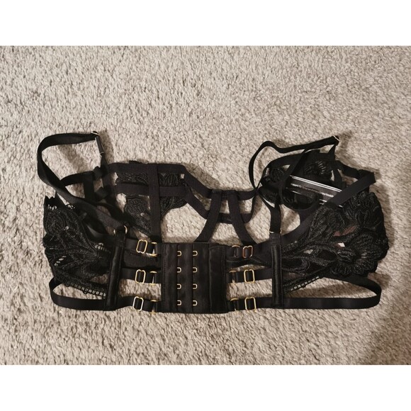 NWT Victoria's Secret Very Sexy Black Bra 34 C Floral New Hollow Out Lingerie - Picture 6 of 10